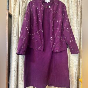 Dress Barn ladies 16w purple dress/jacket